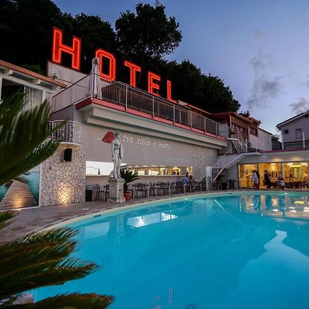 Hotel Orizzonte Blu Tropea Exteriör bild