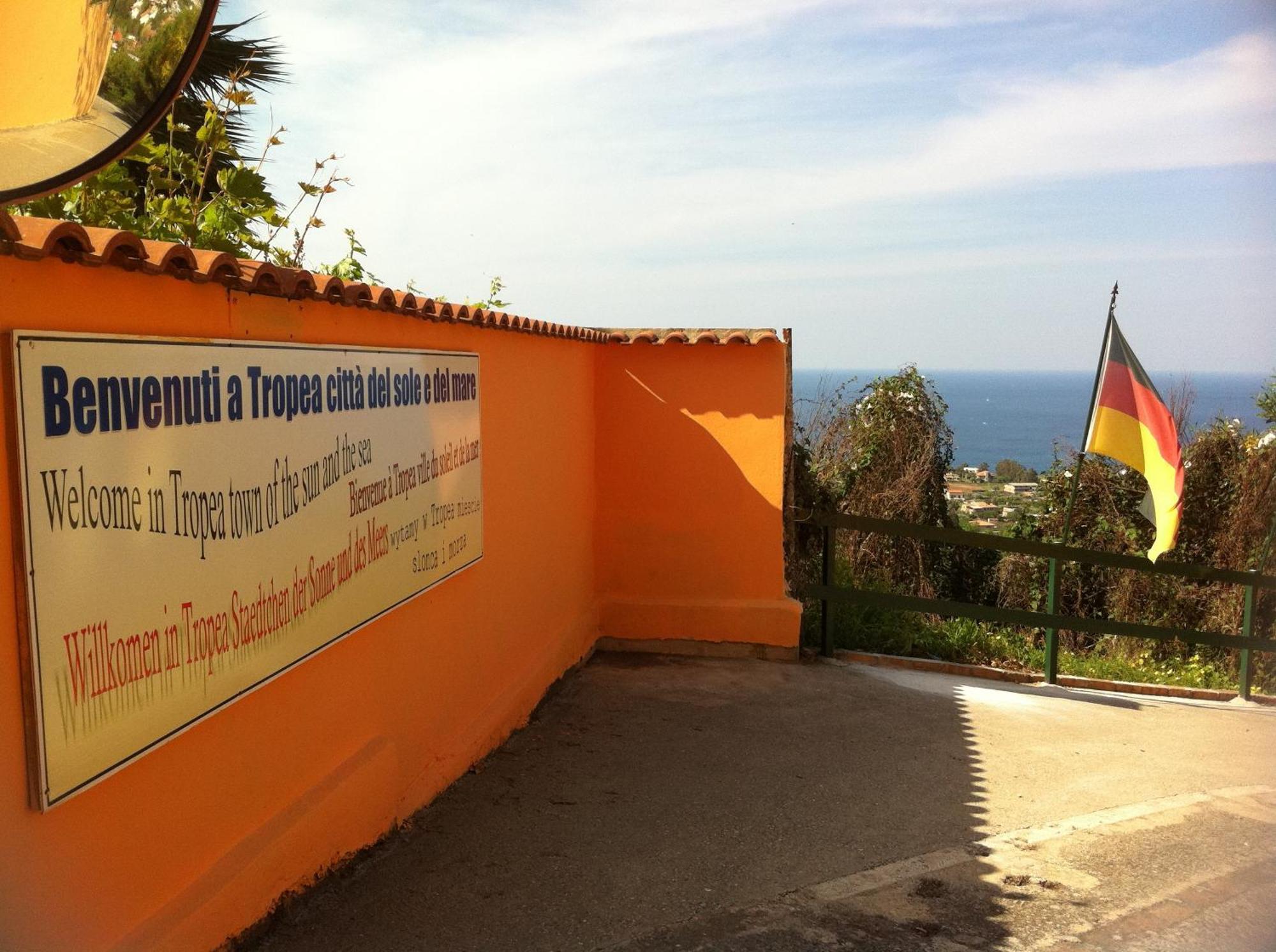 Hotel Orizzonte Blu Tropea Exteriör bild